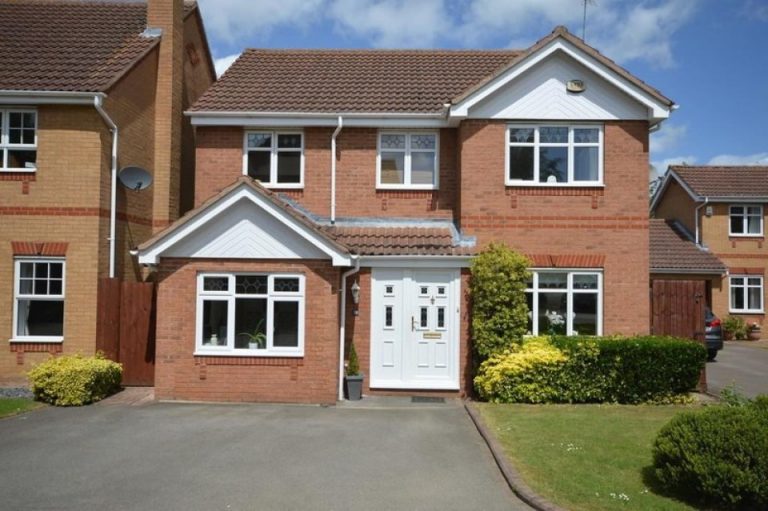 grand 801df23cb1 1 768x511