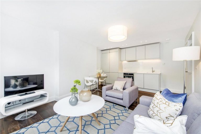 grand eb6171bd09 768x513