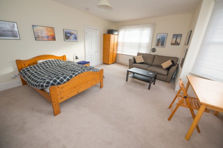 grand 2836c20eed 768x513