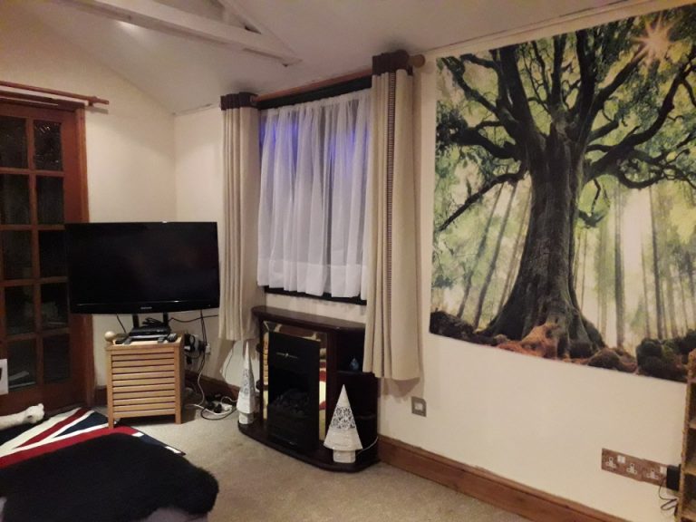 grand e47e5b93f5 768x576