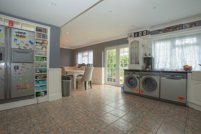 grand ac9c5a452f 768x513