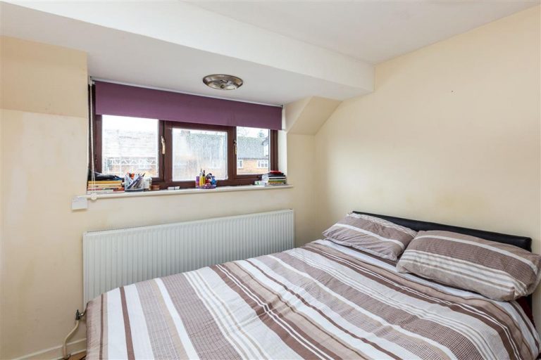 89CB1265 0B57 4E18 877B 184380BE3933 768x512