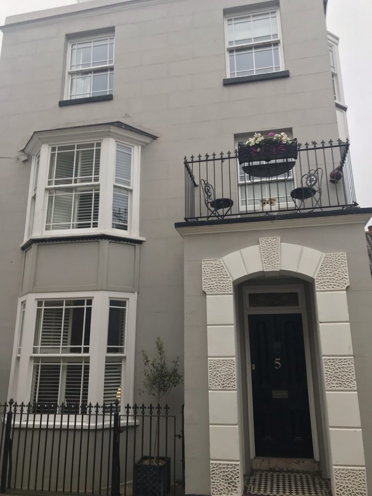 3E63BD19 F079 4051 AE99 E35FC8160943 768x1024