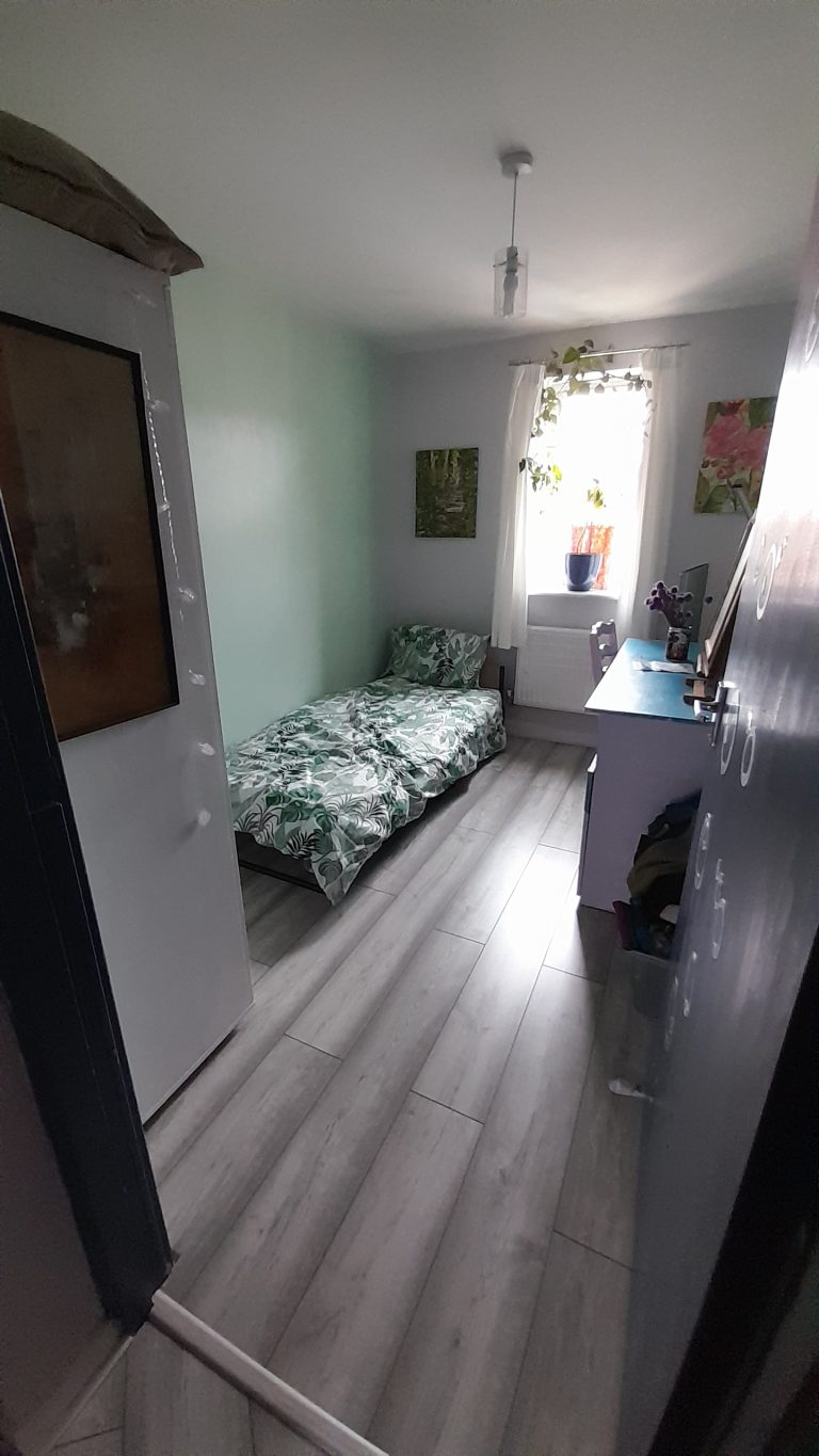 20220606 091422 768x1365