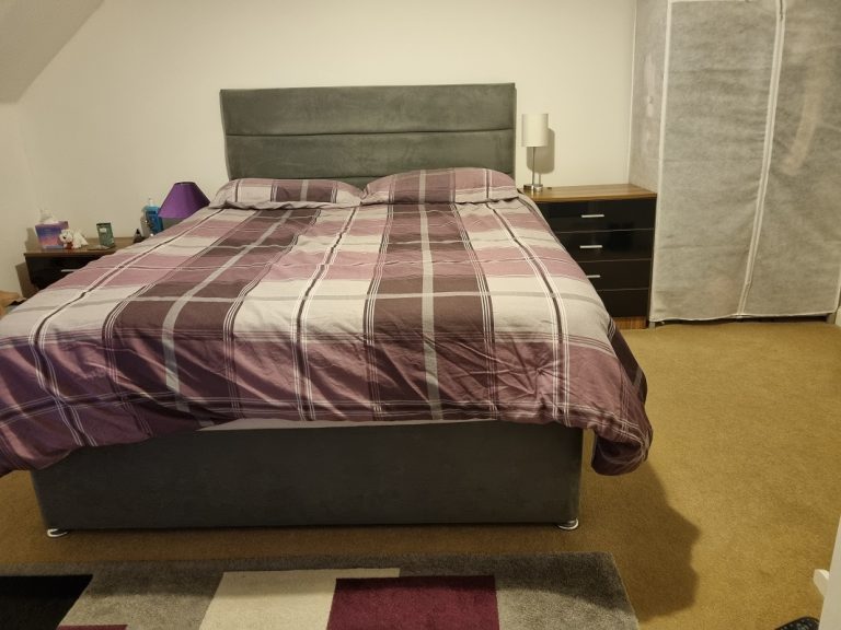 Rachel room for rent romsey bedroom 768x576