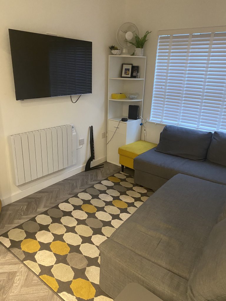 31B28546 D446 4636 9592 B96EBDB1EFA0 768x1024