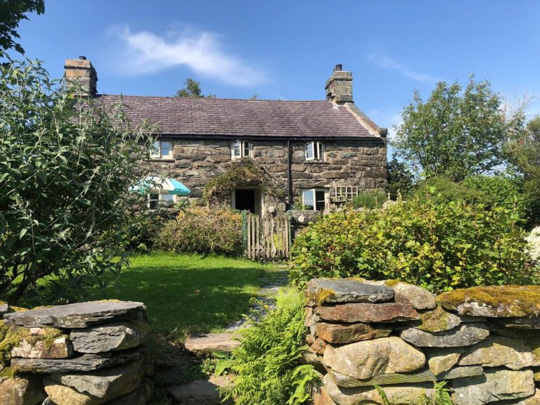 59A836B0 C9F9 45A7 8C2D 3699C2DDC40F 768x576