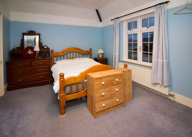 36WR Front Bedroom 1 of 8 768x548