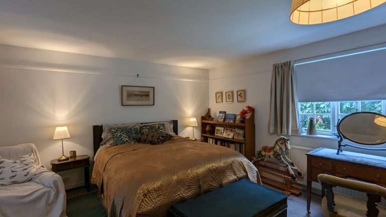 PXL 20230424 142009559 768x432