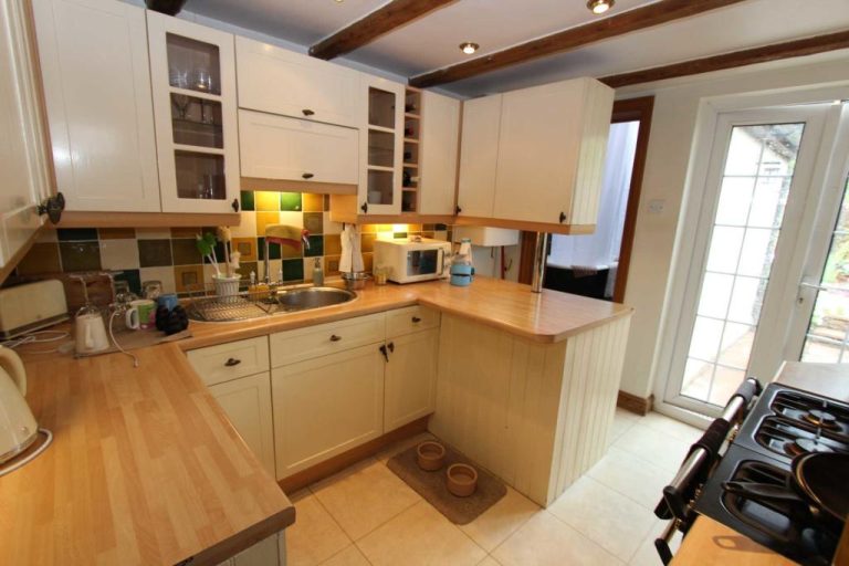 Kitchen2 768x512