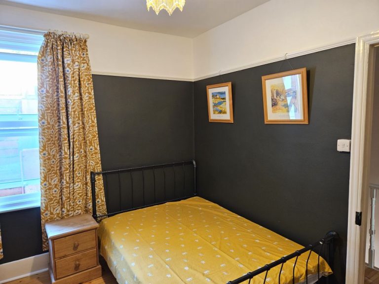 Bedroom 3 (ยฃ850pm) Bedroom 3 (ยฃ850pm)