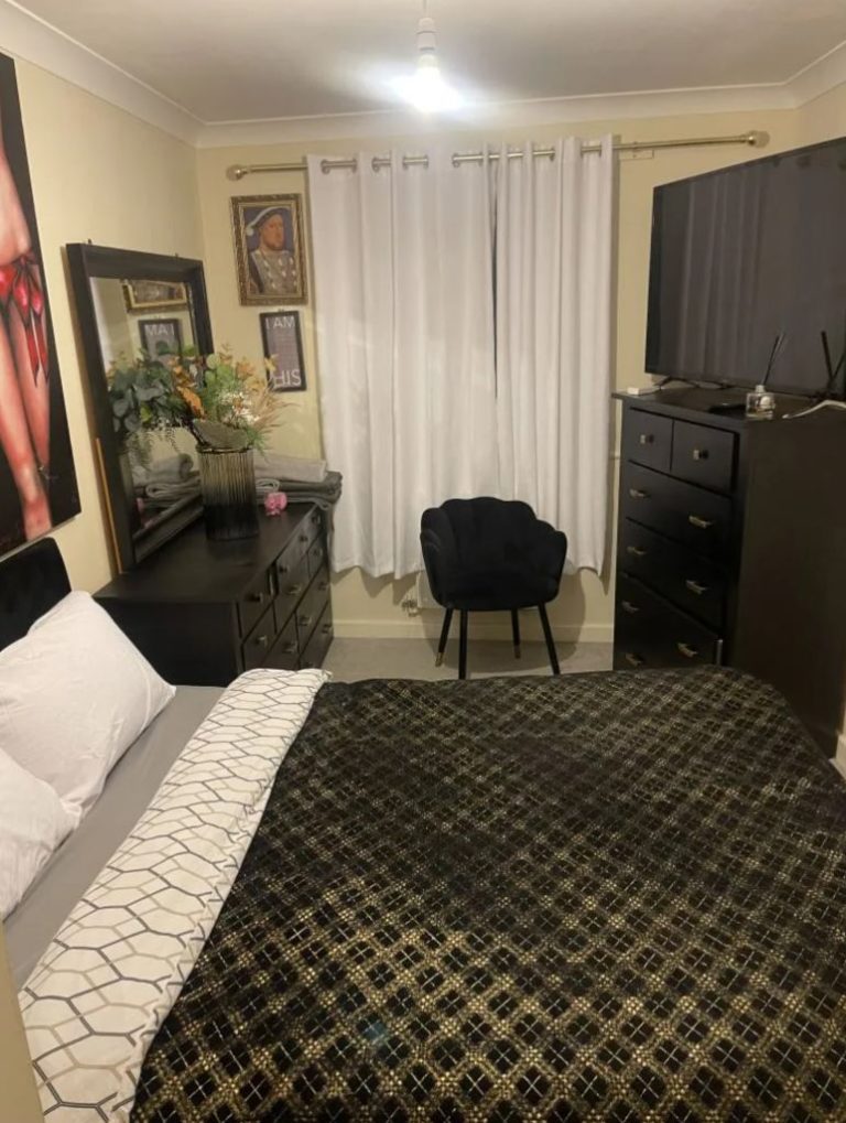 KKf room for rent 768x1019