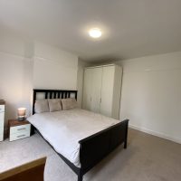 Northolt spare room to let