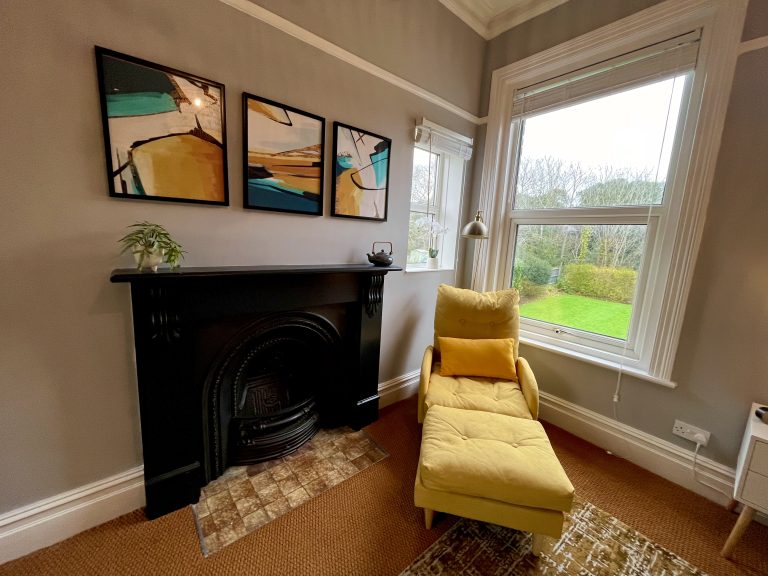 Room for rent in Poole BH14 8TH house share