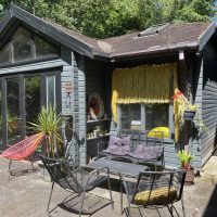 room for rent in self contained studio flat somerst nr glastonbury