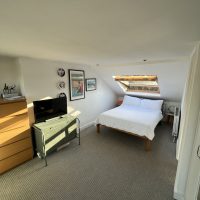 Monday to Friday room in Chiswick