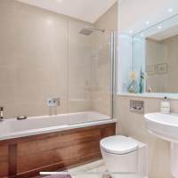 Beckenham room for rent in flat share