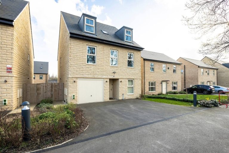 Front View3 LN 768x512