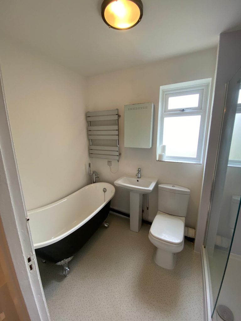 Bathroom 768x1024
