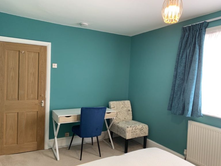 Double bedroom 768x576