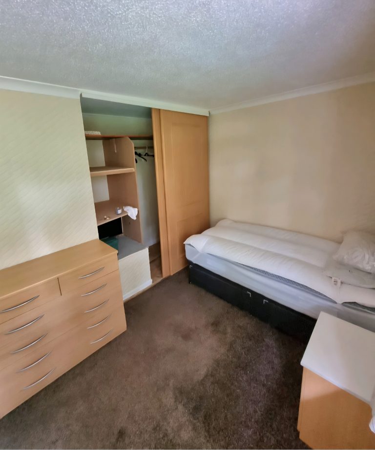 Screenshot 20251015 214412 SpareRoom 768x923