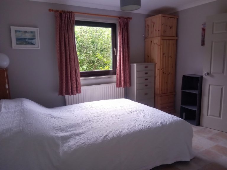 Double bedroom 768x576