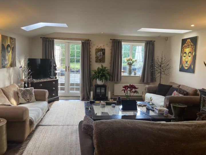 Cheveley lounge 17 06 2026 720x540