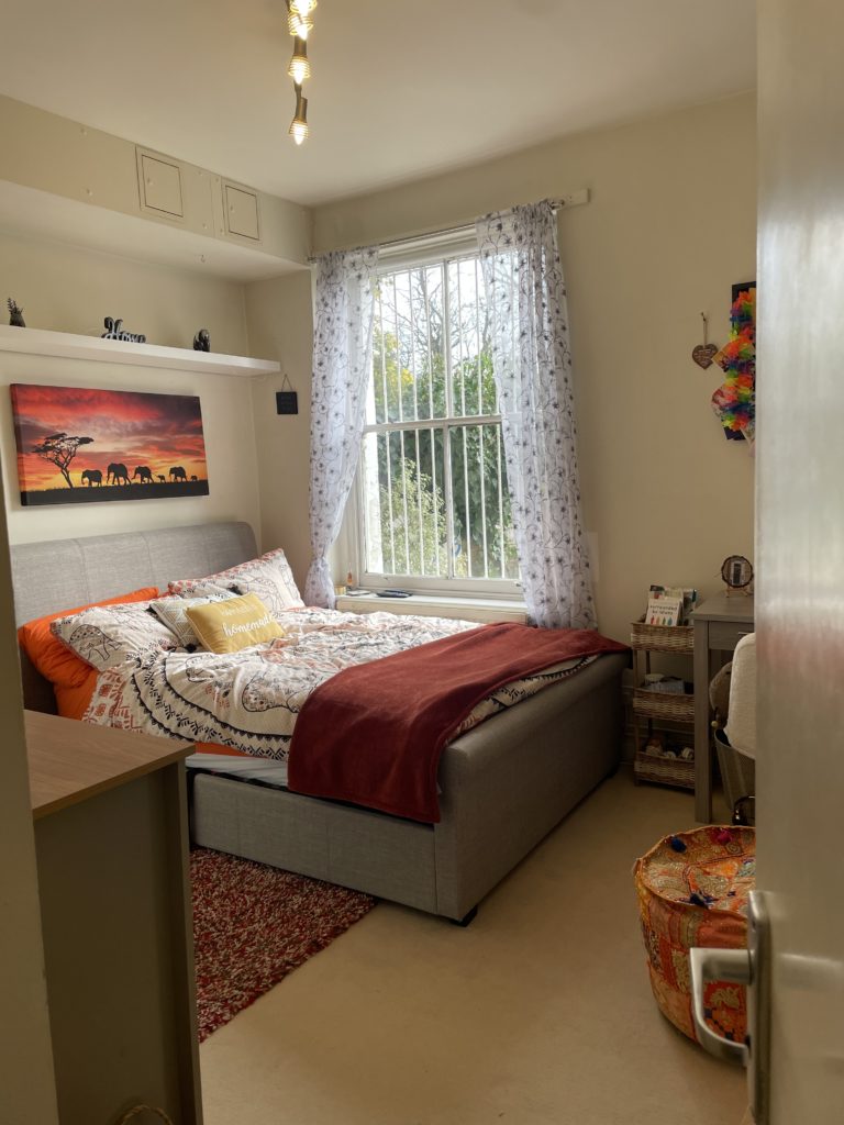 tempImageB1tuwP 768x1024