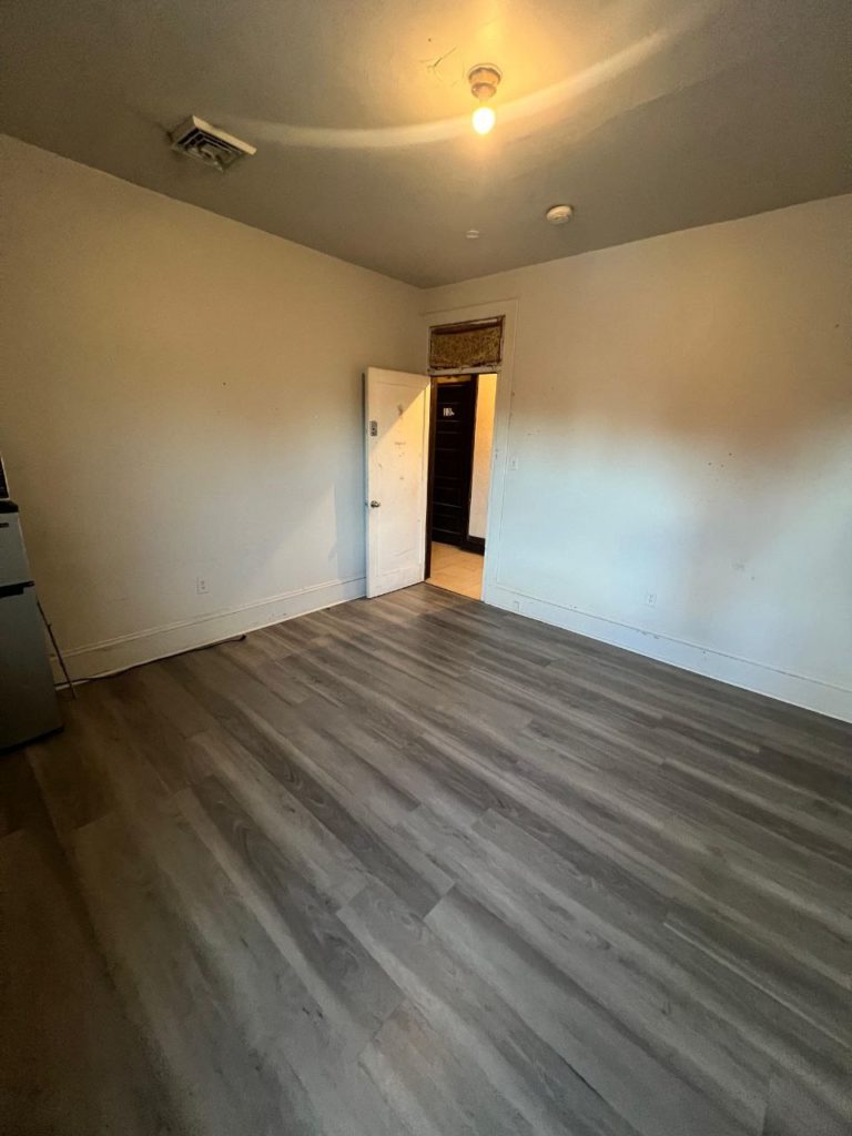 6147848103856378046 768x1024