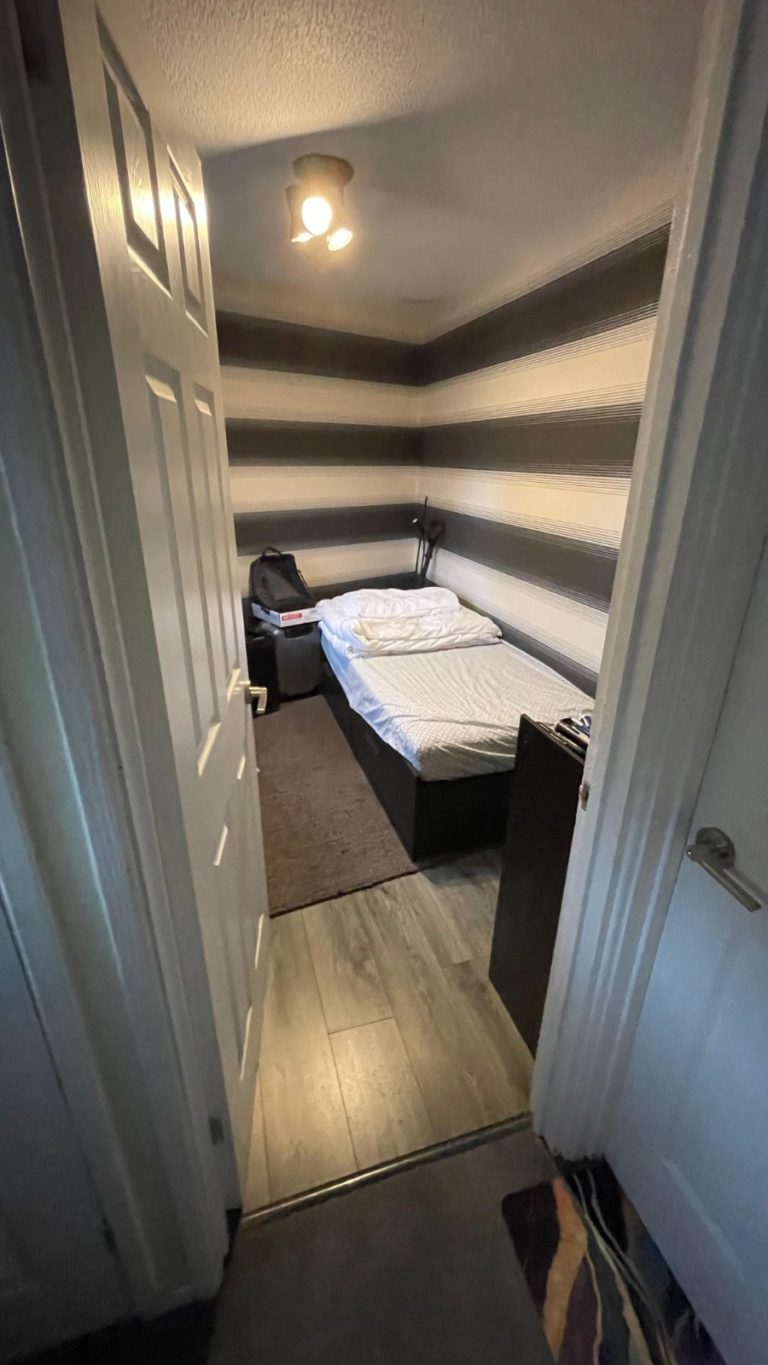 6915326b ce33 4d57 b499 5e0849208d46 768x1365