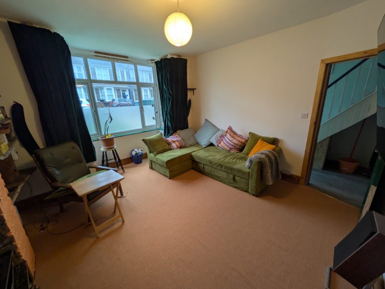 PXL 20260312 162424991 768x577