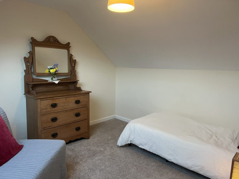 upstairs bedroom 1 768x576